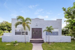 733 Valley Forge Rd in West Palm Beach, FL - Building Photo