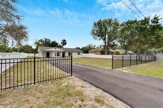 9924 Prevatt St in Gibsonton, FL - Building Photo - Building Photo