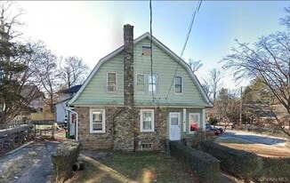 2 Singer Ave in Spring Valley, NY - Building Photo