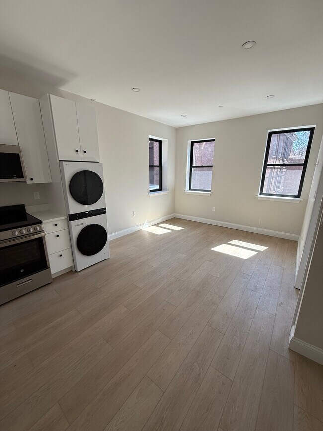 property at 115 Salem St