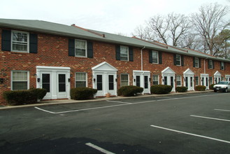 4012 Forest Hill Ave in Richmond, VA - Building Photo - Building Photo