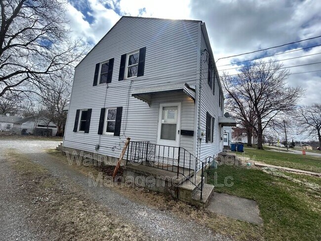 4027 Gary Ave in Lorain, OH - Building Photo - Building Photo