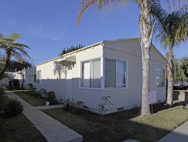 135-137 E Broadway in Costa Mesa, CA - Building Photo - Building Photo