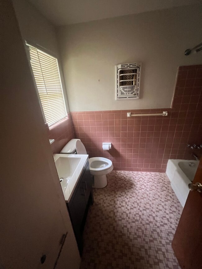 3103 Burleson Rd, Unit B in Austin, TX - Building Photo - Building Photo