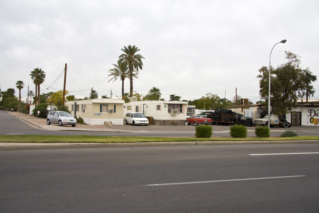 5024 S Central Ave in Phoenix, AZ - Building Photo