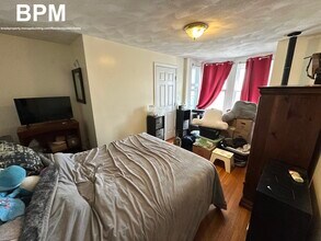 116 White St, Unit 2 in Boston, MA - Building Photo - Building Photo
