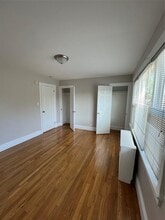 3233 Country Club Rd in Bronx, NY - Foto de edificio - Building Photo