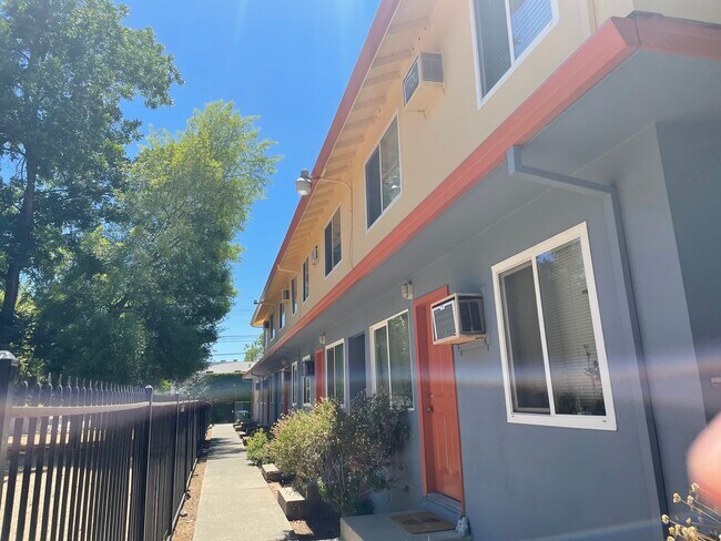 3110 W St in Sacramento, CA - Building Photo - Building Photo