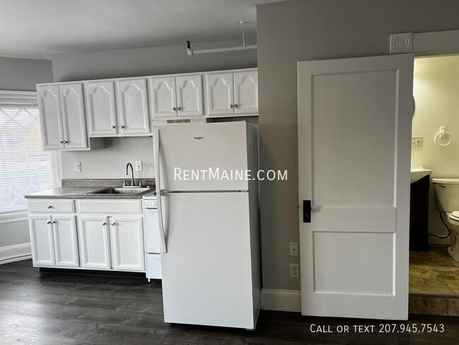 145 Union St in Bangor, ME - Building Photo - Building Photo