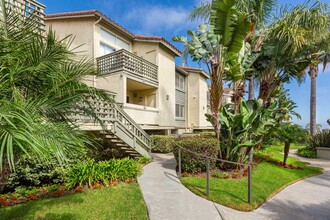 Elan Overlook Laguna Apartments in Laguna Niguel, CA - Building Photo - Building Photo