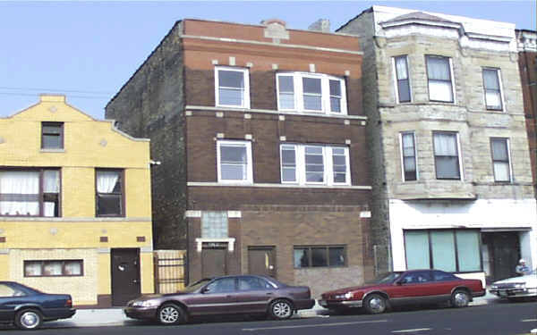 912 N Ashland Ave in Chicago, IL - Foto de edificio - Building Photo