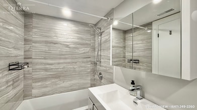 187 Armour Blvd in Toronto, ON - Building Photo - Building Photo
