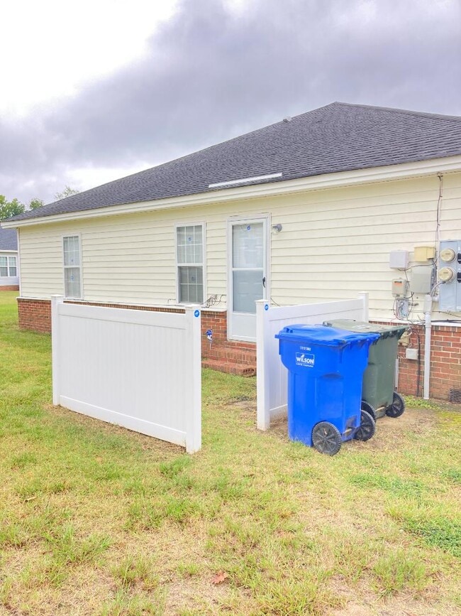 2123 Barefoot Park Ln SW in Wilson, NC - Building Photo - Building Photo