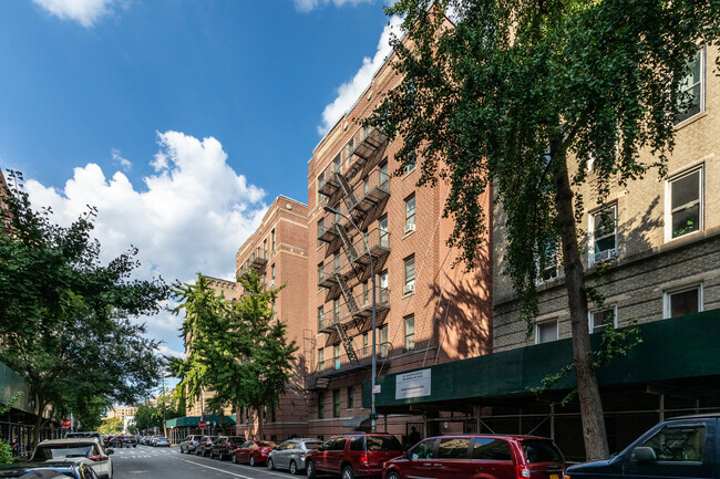 828 Gerard Ave in Bronx, NY - Building Photo - Building Photo