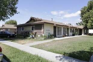 2025 W Juno Pl in Anaheim, CA - Building Photo