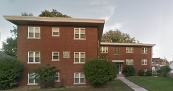 712 N Raynor Ave Apartamentos