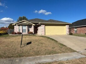 205 Lake Wichita Dr in Wylie, TX - Building Photo