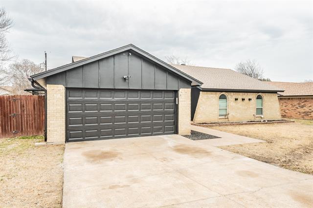 8409 Glenann Dr in North Richland Hills, TX - Building Photo - Building Photo