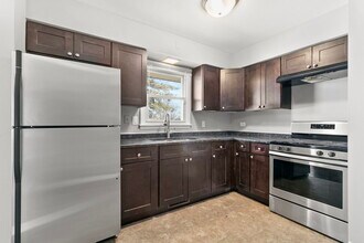 15445 Dearborn St in South Holland, IL - Building Photo - Building Photo