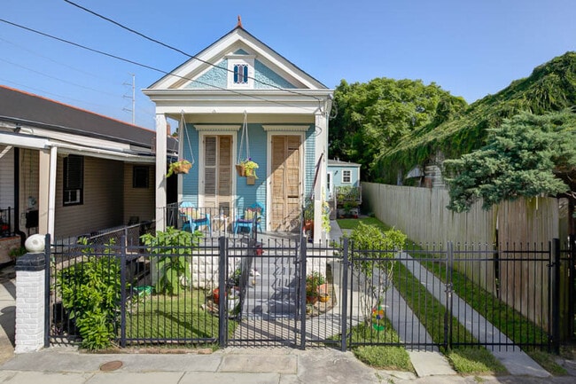 property at 1316 Joliet St