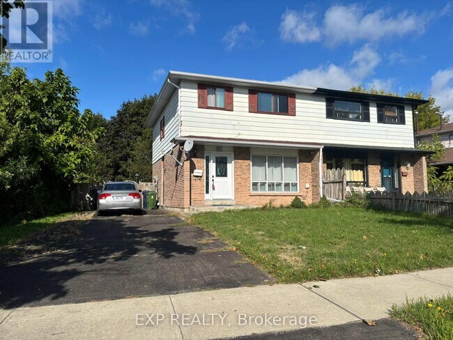 92 Berner Trail in Toronto, ON - Building Photo - Building Photo