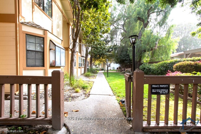175 Evandale Ave in Mountain View, CA - Building Photo - Building Photo