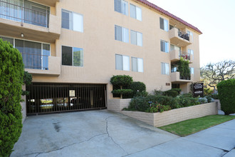 Gorham Manor Apartments in Los Angeles, CA - Building Photo - Building Photo