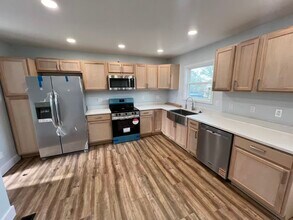 1315 Mercury Dr in Nashville, TN - Building Photo - Building Photo