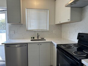 399 Dunster Dr in Campbell, CA - Building Photo - Building Photo