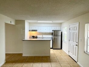 5228 Davisson Ave in Orlando, FL - Building Photo - Building Photo