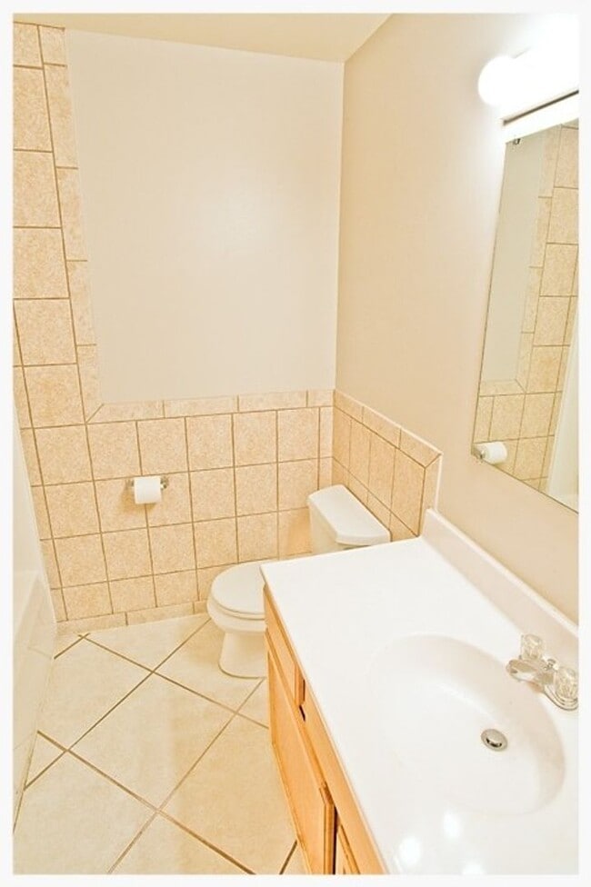 203 E College Ave in Frostburg, MD - Building Photo - Building Photo