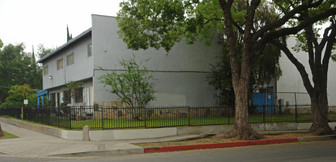 626-678 Lincoln Ave Apartments