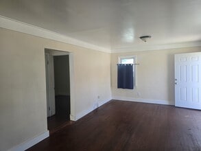 19976 Mendota St in Detroit, MI - Building Photo - Building Photo