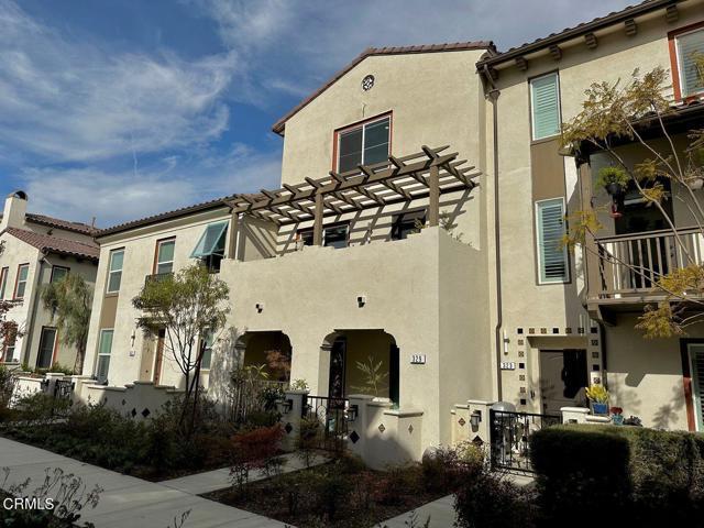 329 Solares St in Camarillo, CA - Building Photo