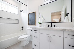 4008 Yellowstone Blvd in Houston, TX - Building Photo