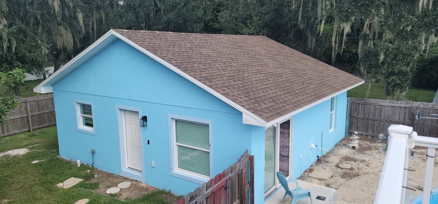 316 Greenwoods Dr in Lakeland, FL - Foto de edificio
