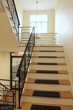 206 Main St in Millburn, NJ - Foto de edificio - Building Photo