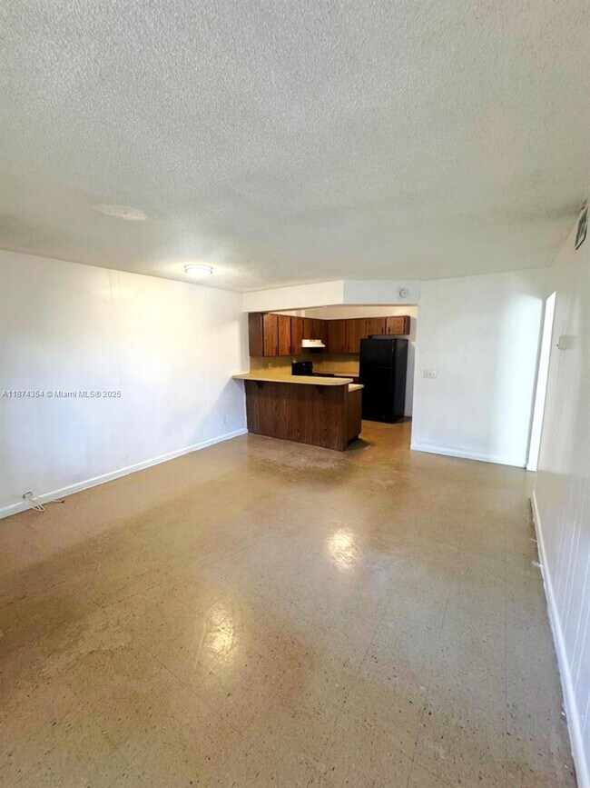 170 W 28th St-Unit -A in Riviera Beach, FL - Building Photo - Building Photo