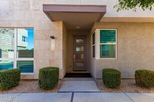 9001 E San Victor Dr, Unit 1007 in Scottsdale, AZ - Building Photo