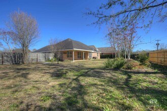 200 Hawthorne Cir in Fairhope, AL - Building Photo - Building Photo