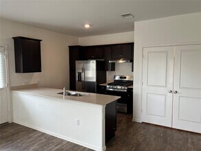 7501 Ivy Trellis Trl in Austin, TX - Building Photo - Building Photo