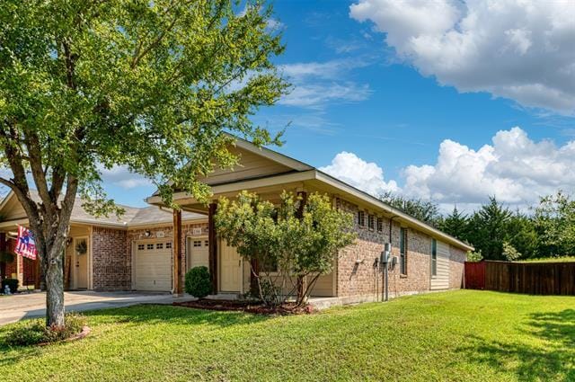 366 Armstrong Ln in Lavon, TX - Building Photo - Building Photo