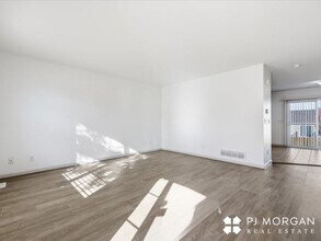 19378 V St in Omaha, NE - Building Photo - Building Photo