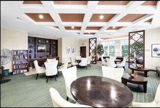 450 N Federal Hwy, Unit Luxury Condo in Boynton Beach, FL - Building Photo - Building Photo