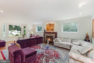5804 Lenox Rd in Bethesda, MD - Building Photo - Building Photo