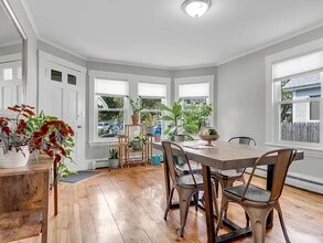 10 W Elm St, Unit A in Sanford, ME - Building Photo - Building Photo