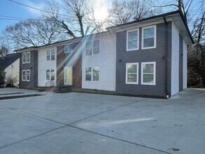 1784 Temple Ave in College Park, GA - Building Photo - Building Photo