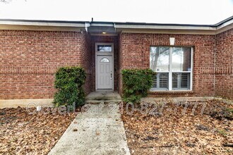 1628 Bench Trail in Schertz, TX - Building Photo - Building Photo