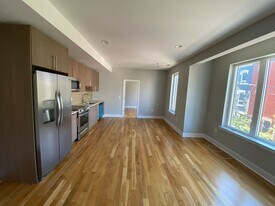 1642 Cambridge St in Philadelphia, PA - Building Photo