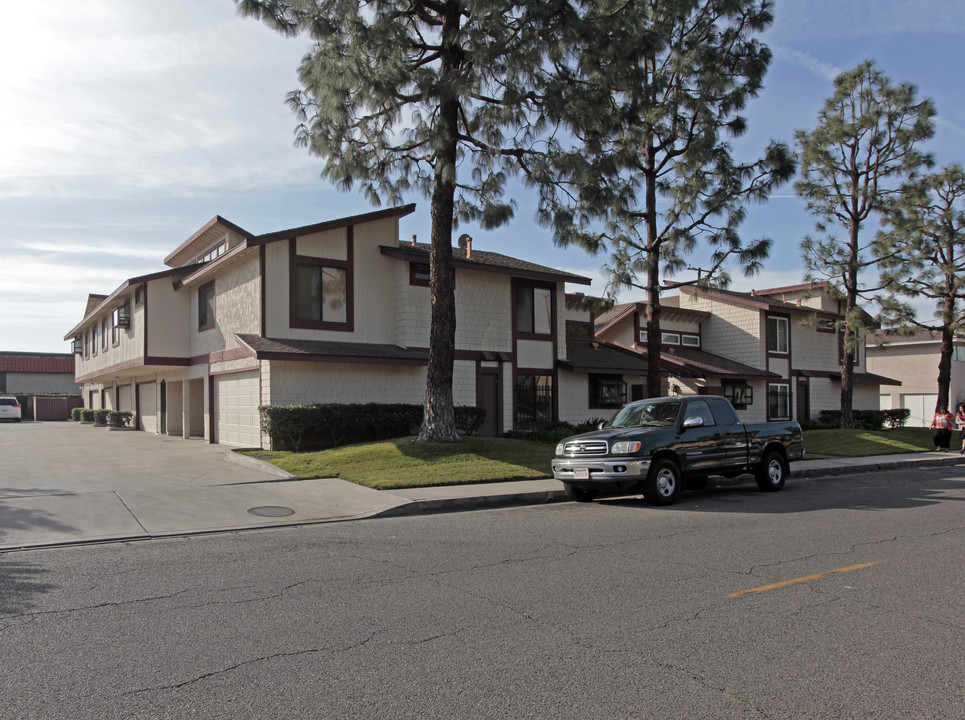 9942 Central Ave in Garden Grove, CA - Building Photo